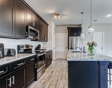 4677 Bellfort Street - Photo Thumbnail 5