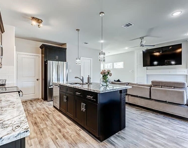 4677 Bellfort Street - Photo Thumbnail 6