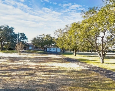 2248 Us Highway 77a S - Photo Thumbnail 17