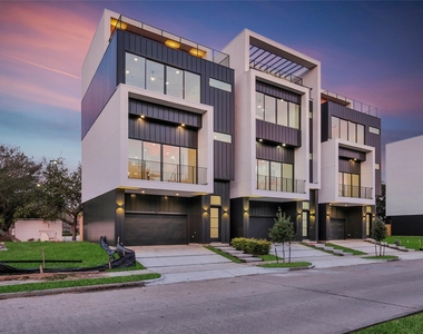 709 Memorial Heights Drive - Photo Thumbnail 3