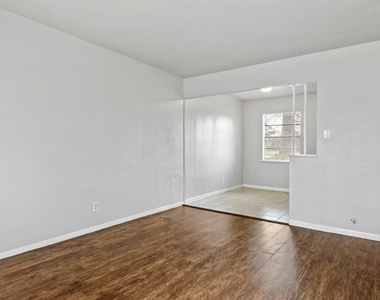 612 Marshall Road - Photo Thumbnail 1
