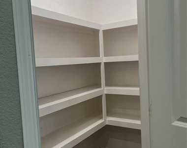 10978 Maywood Street - Photo Thumbnail 9