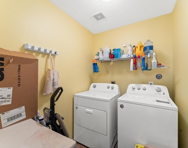 7218 Cool Springs Court - Photo Thumbnail 17
