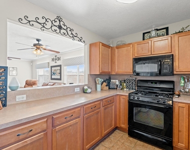 7218 Cool Springs Court - Photo Thumbnail 14