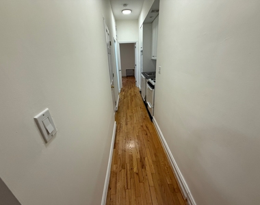 333 East 84th Street - Photo Thumbnail 1