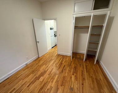 333 East 84th Street - Photo Thumbnail 4
