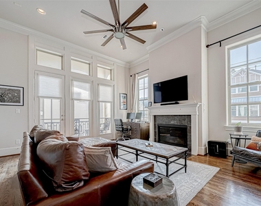 2524 Sherwin Street - Photo Thumbnail 40