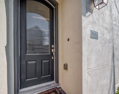 2524 Sherwin Street - Photo Thumbnail 41