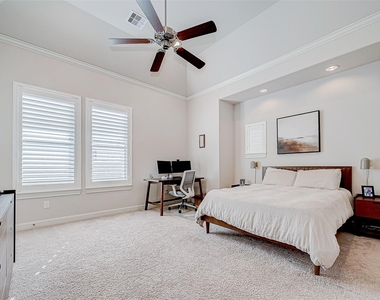 2524 Sherwin Street - Photo Thumbnail 2