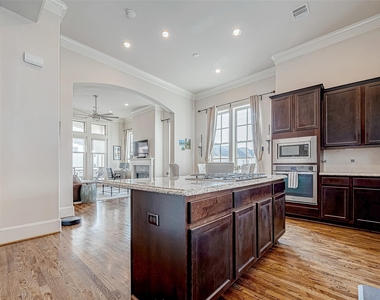 2524 Sherwin Street - Photo Thumbnail 16