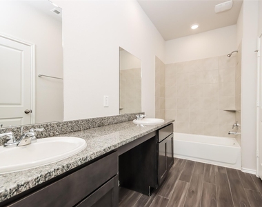 15304 Estrella East - Photo Thumbnail 8