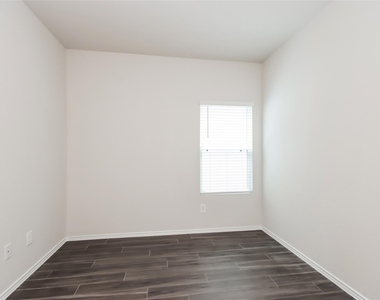 15304 Estrella East - Photo Thumbnail 11