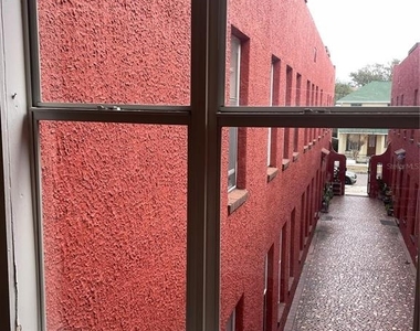 111 S Newport Avenue - Photo Thumbnail 12