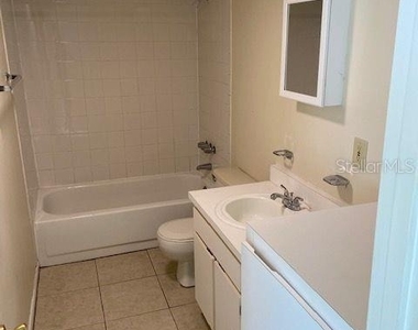 111 S Newport Avenue - Photo Thumbnail 8