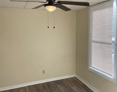 111 S Newport Avenue - Photo Thumbnail 10