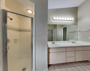 2275 Cork Oak Street E - Photo Thumbnail 10