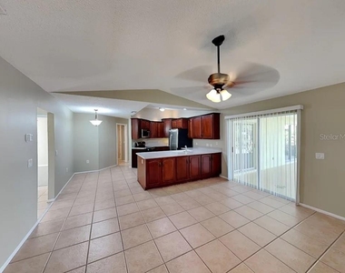 2275 Cork Oak Street E - Photo Thumbnail 4