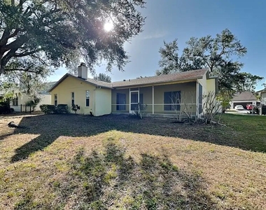 2275 Cork Oak Street E - Photo Thumbnail 13