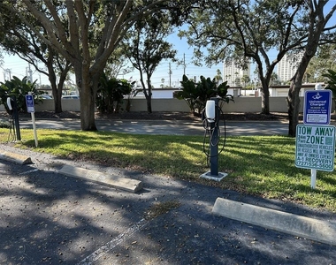 1316 Pasadena Avenue S - Photo Thumbnail 25