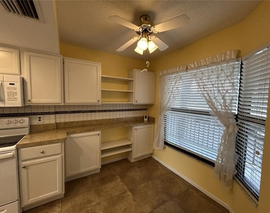 1316 Pasadena Avenue S - Photo Thumbnail 3