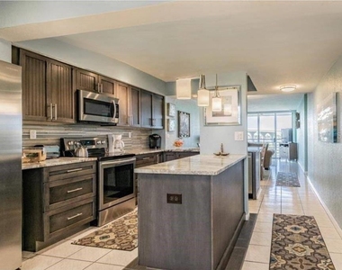 5901 Bahia Del Mar Circle - Photo Thumbnail 4