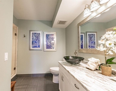 5901 Bahia Del Mar Circle - Photo Thumbnail 11