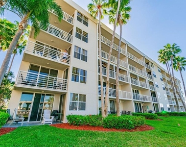 5901 Bahia Del Mar Circle - Photo Thumbnail 19