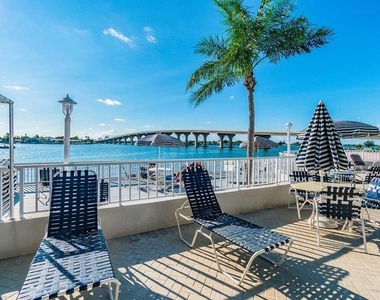 5901 Bahia Del Mar Circle - Photo Thumbnail 22