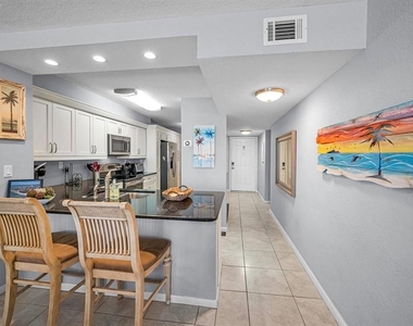5901 Bahia Del Mar Circle - Photo Thumbnail 9