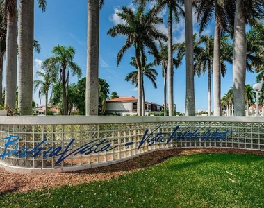 5901 Bahia Del Mar Circle - Photo Thumbnail 28