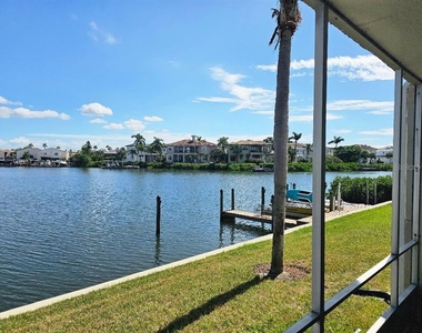 8822 Bay Pointe Drive - Photo Thumbnail 14