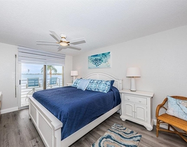 6105 Bahia Del Mar Circle - Photo Thumbnail 14