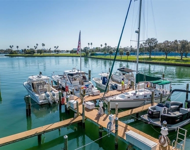 10355 Paradise Boulevard - Photo Thumbnail 3