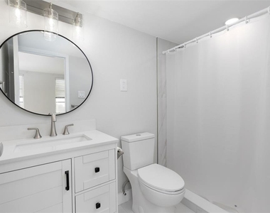 10355 Paradise Boulevard - Photo Thumbnail 30