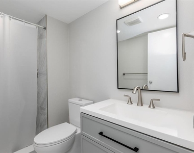 10355 Paradise Boulevard - Photo Thumbnail 35