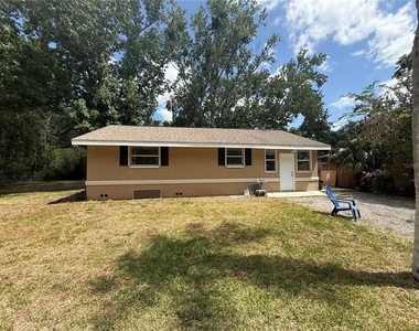 9029 Maiden Lane - Photo Thumbnail 4