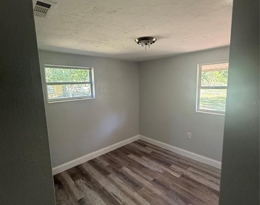 9029 Maiden Lane - Photo Thumbnail 8