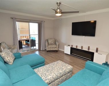 4908 38th Way S - Photo Thumbnail 17