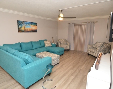 4908 38th Way S - Photo Thumbnail 20
