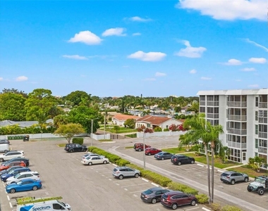 4908 38th Way S - Photo Thumbnail 26