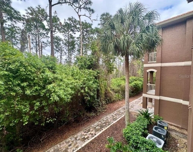 8836 Villa View Circle - Photo Thumbnail 13