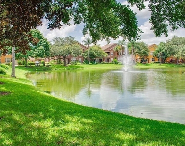 8836 Villa View Circle - Photo Thumbnail 23