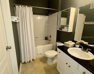 8836 Villa View Circle - Photo Thumbnail 9
