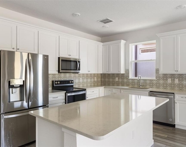 36887 Highland Meadows Court - Photo Thumbnail 6