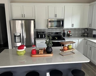 36887 Highland Meadows Court - Photo Thumbnail 10