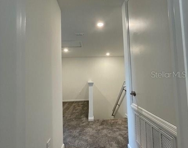 1609 Cross Prairie Parkway - Photo Thumbnail 14