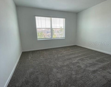 1609 Cross Prairie Parkway - Photo Thumbnail 4