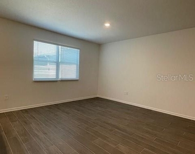 1609 Cross Prairie Parkway - Photo Thumbnail 44