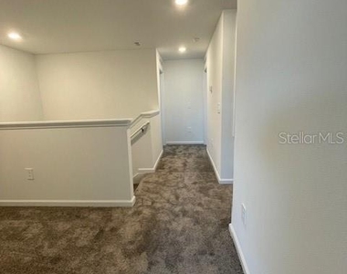 1609 Cross Prairie Parkway - Photo Thumbnail 9