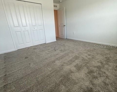 1609 Cross Prairie Parkway - Photo Thumbnail 8